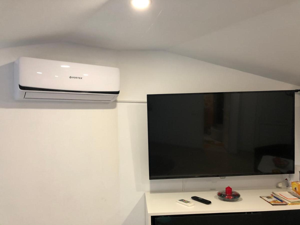 Toni Room Segesvár Kültér fotó