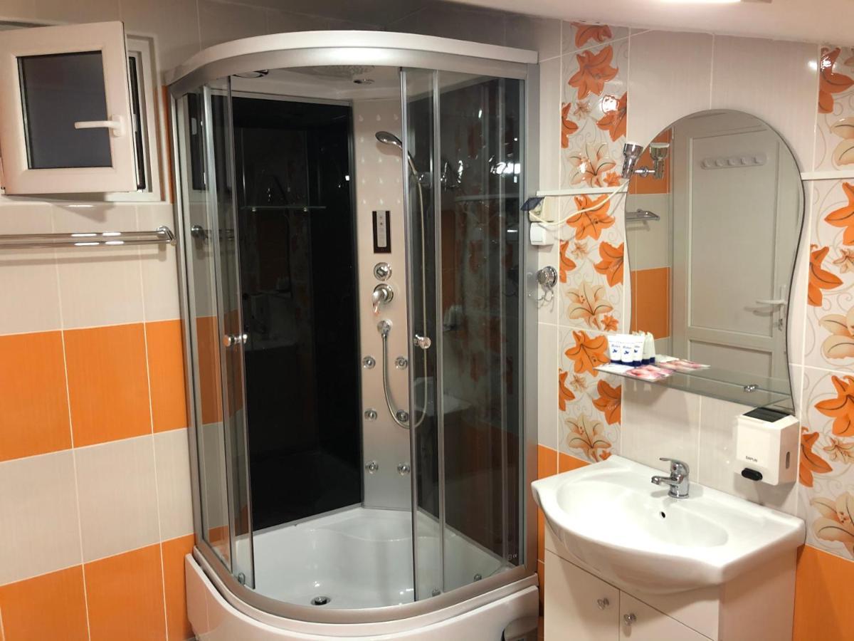 Toni Room Segesvár Kültér fotó