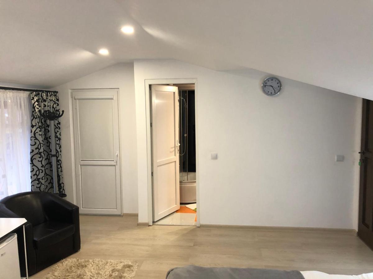 Toni Room Segesvár Kültér fotó