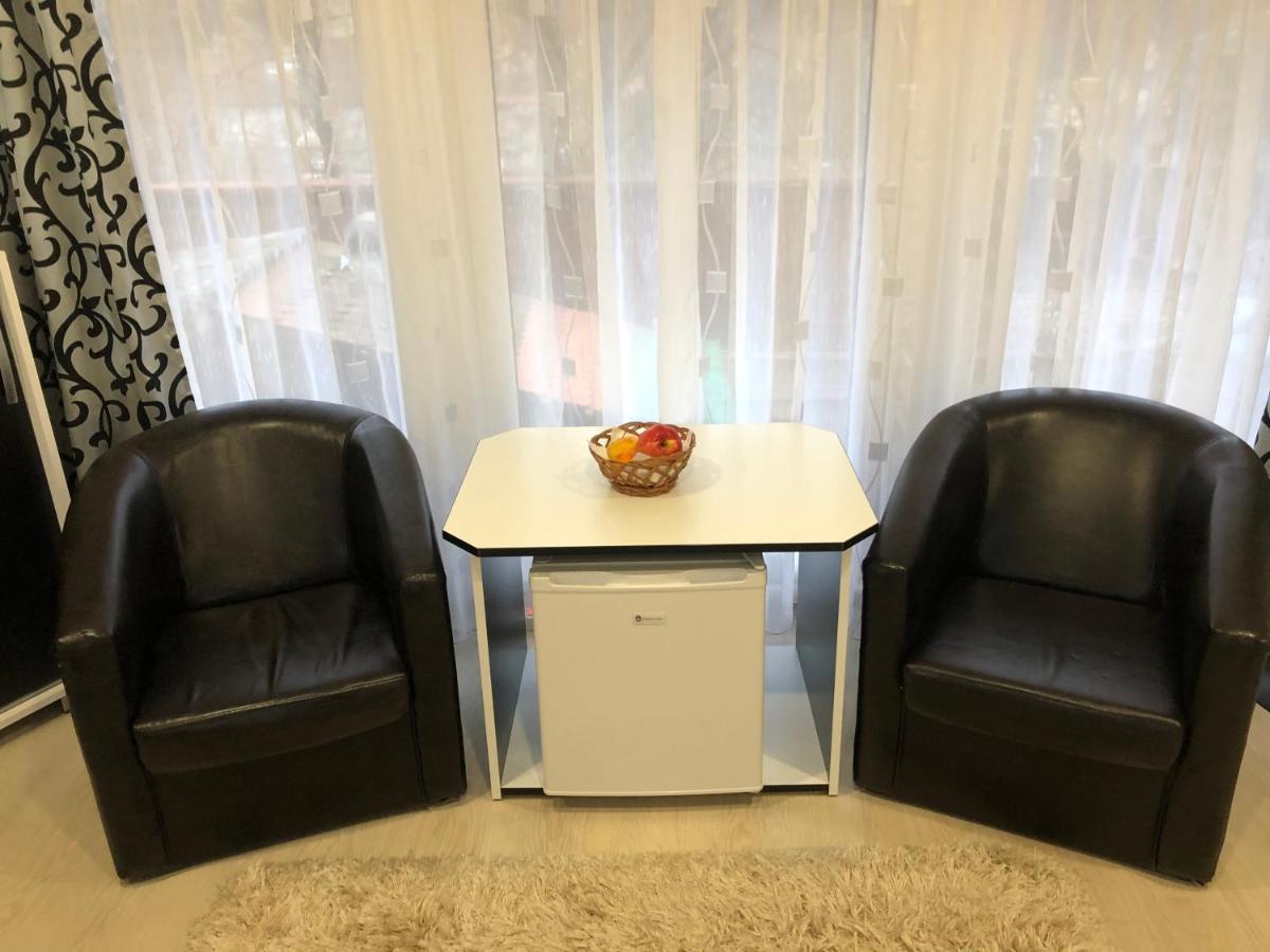 Toni Room Segesvár Kültér fotó